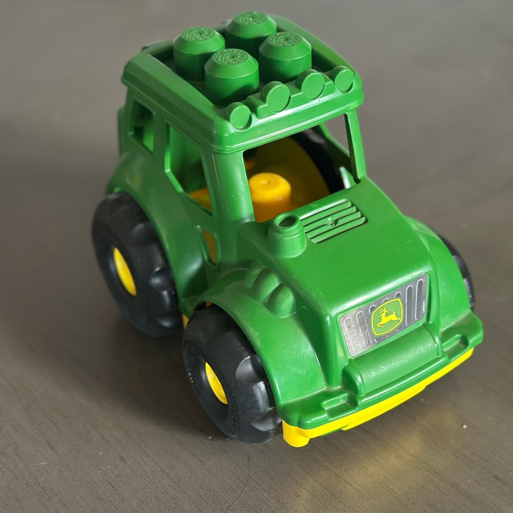 John Deere Mega Blocks Tractor